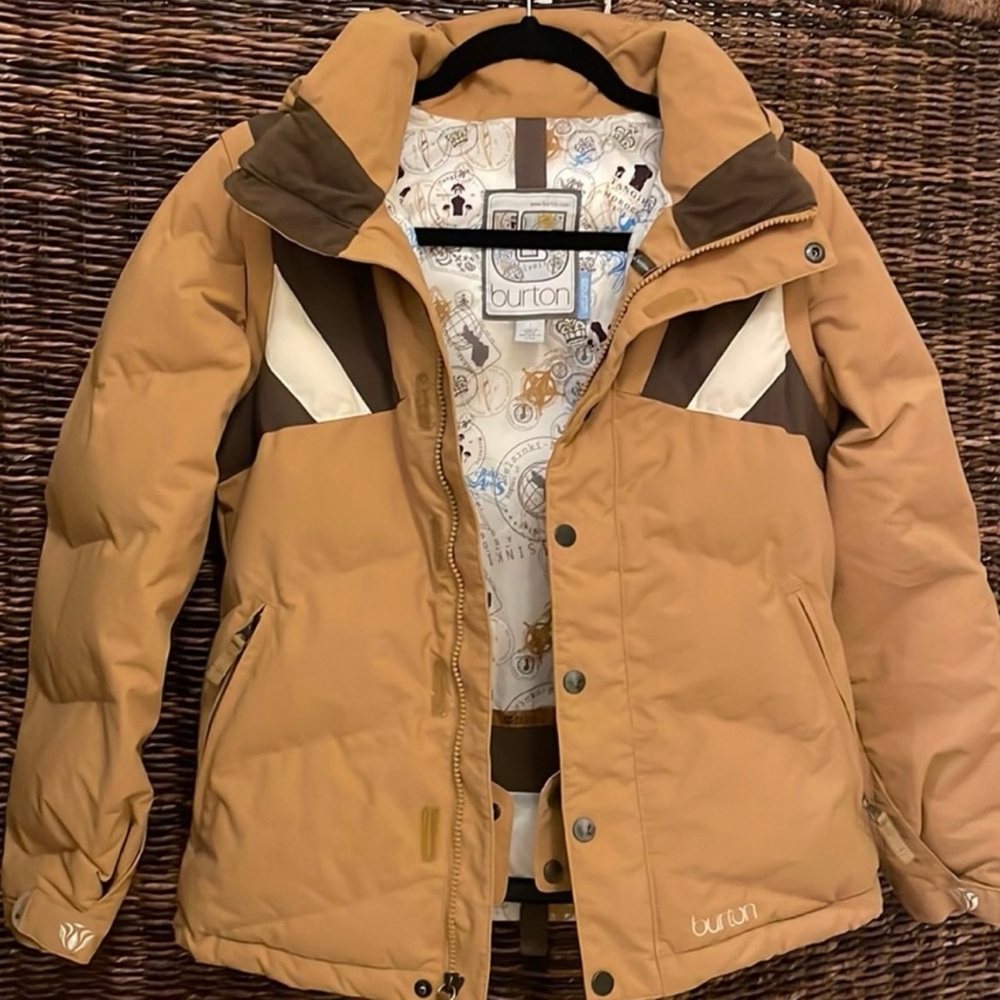 Burton Woman’s Ski' Tan and Brown Jacket XS